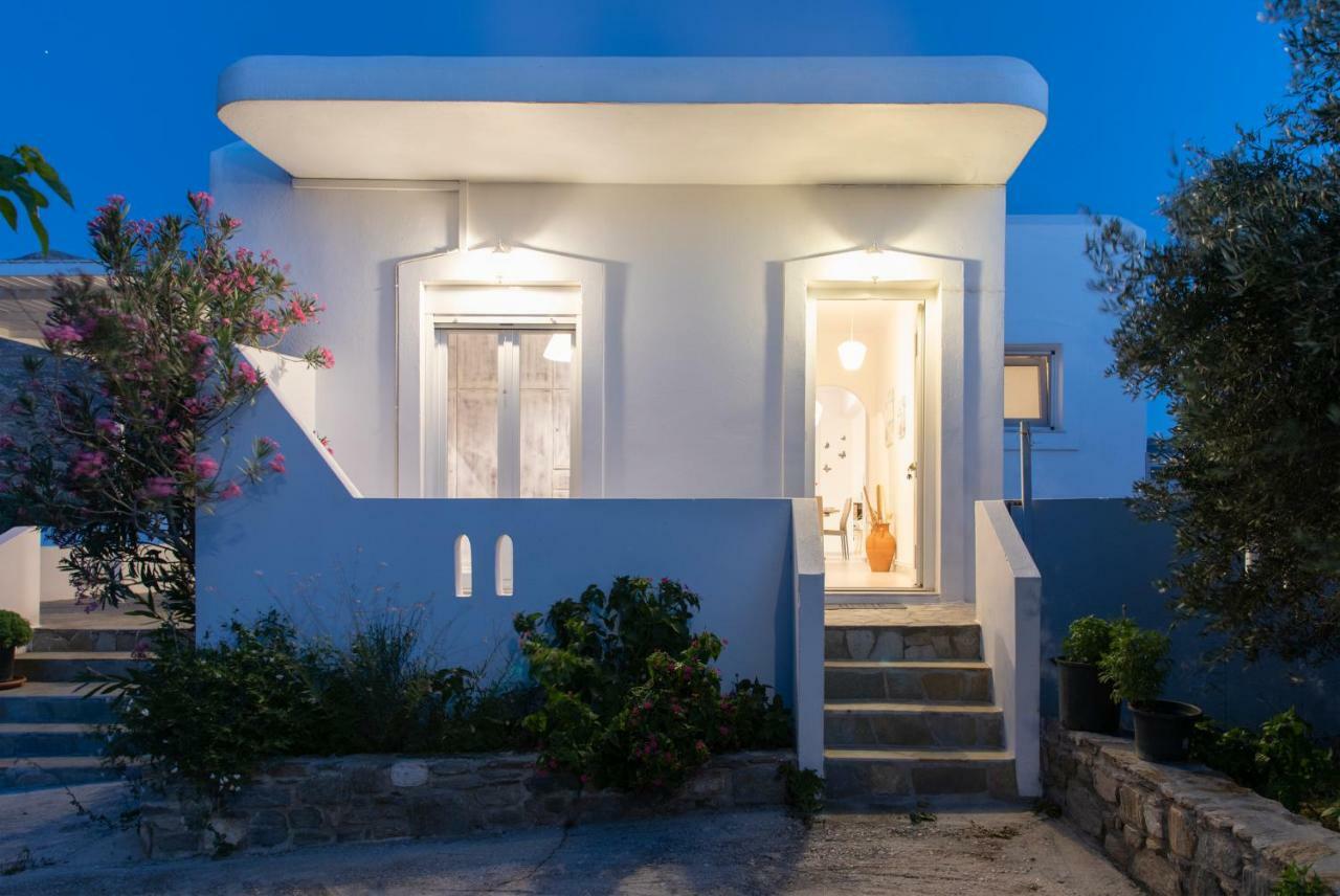 Villa Tonia Parasporos Exteriör bild