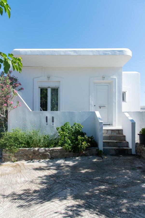 Villa Tonia Parasporos Exteriör bild